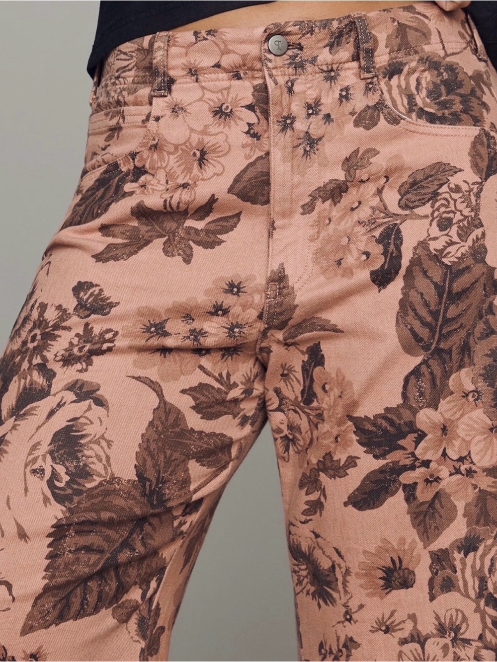 Anthropologie Pilcro Adi Mid-Rise Clean-Hem Flare Pants — Pink Floral | Size 27 - Picture 4 of 8